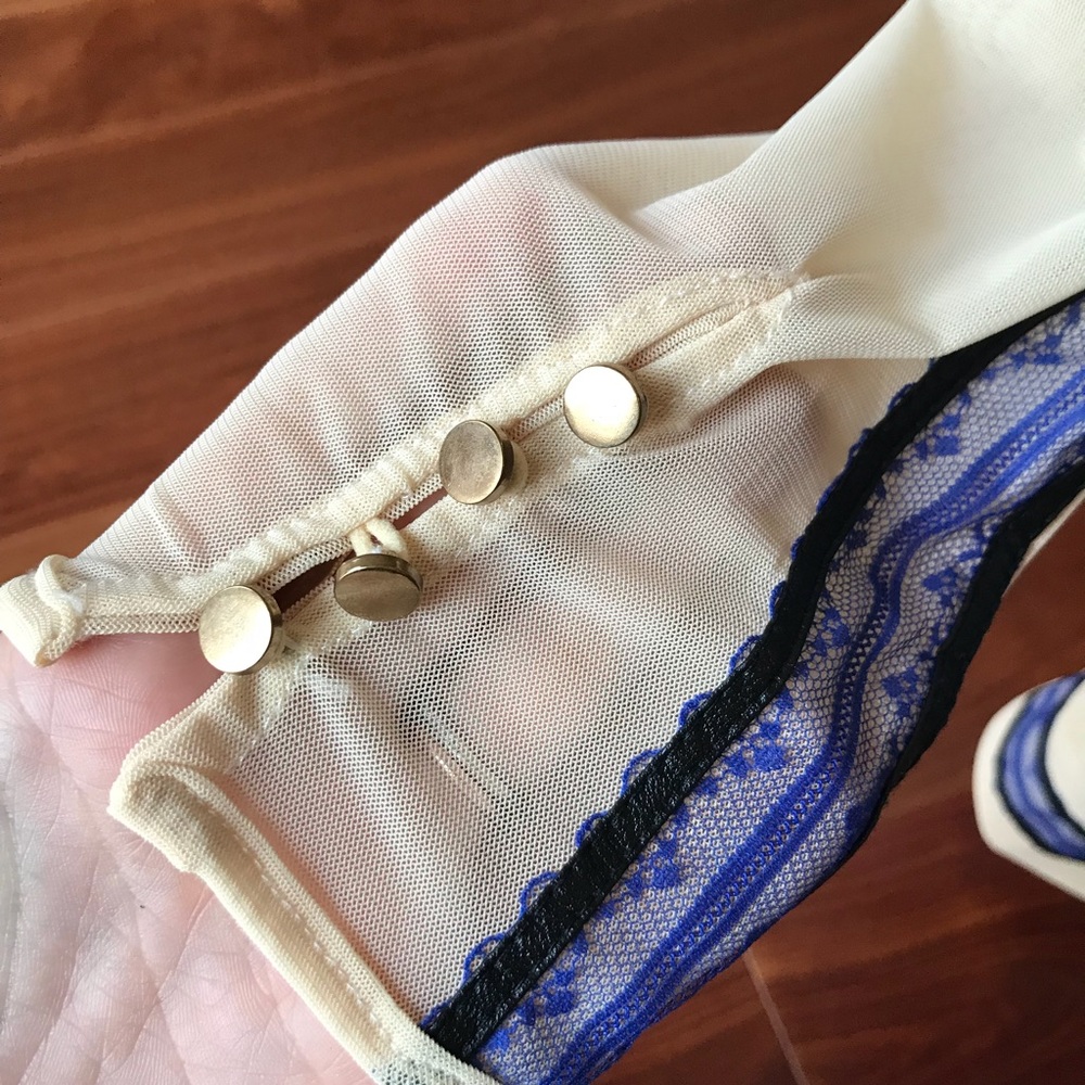 Dress - Picture 5 of 7